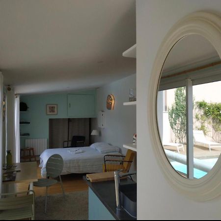 Chambre studio indépendante au calme vue sur piscine Teyran Extérieur photo