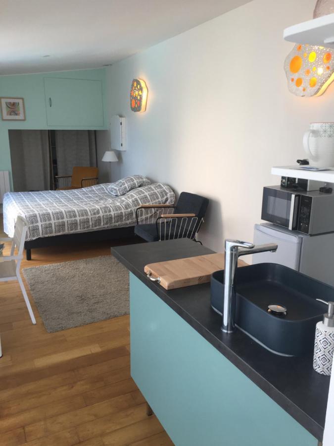 Chambre studio indépendante au calme vue sur piscine Teyran Extérieur photo