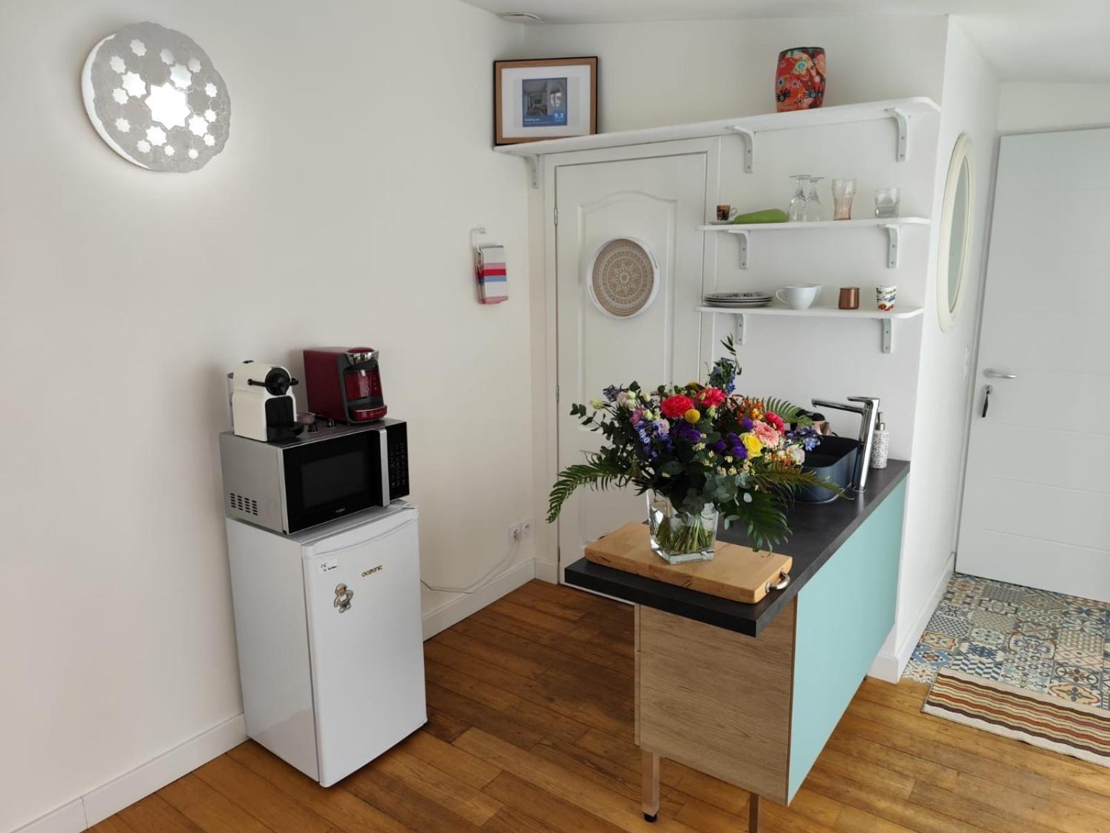 Chambre studio indépendante au calme vue sur piscine Teyran Extérieur photo