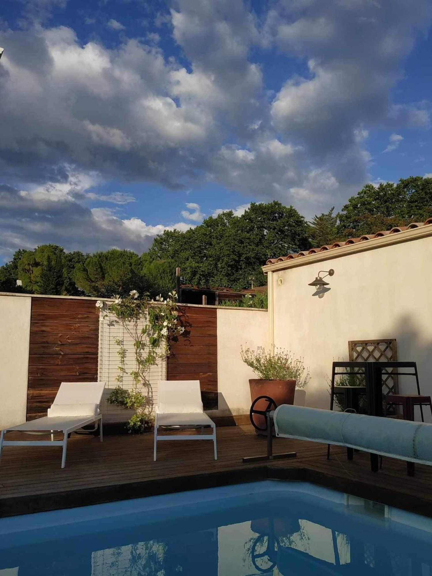Chambre studio indépendante au calme vue sur piscine Teyran Extérieur photo